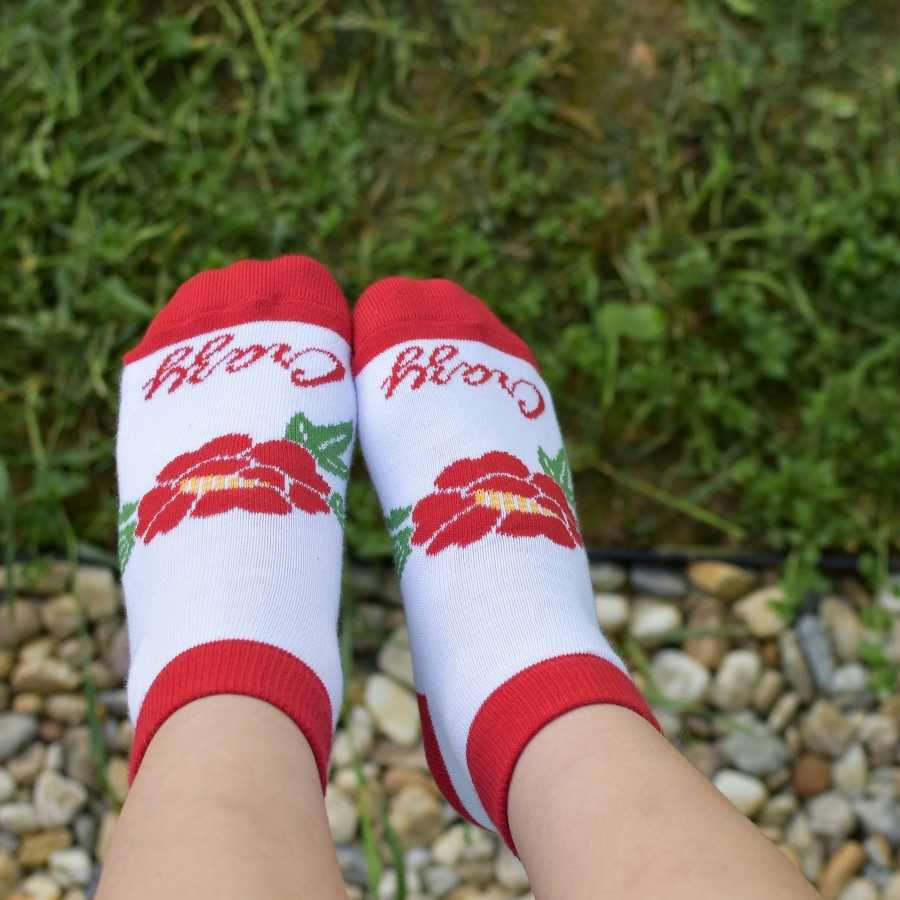 DĚTSKÉ červené krátké folkové ponožky